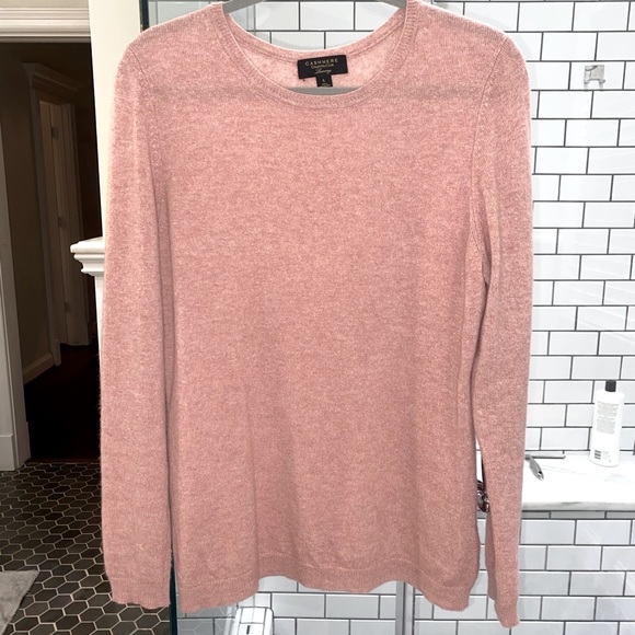 Charter Club Sweaters - Like new 100% cashmere sweater
